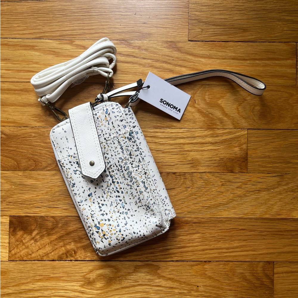 NWT Sonoma white speckled wallet